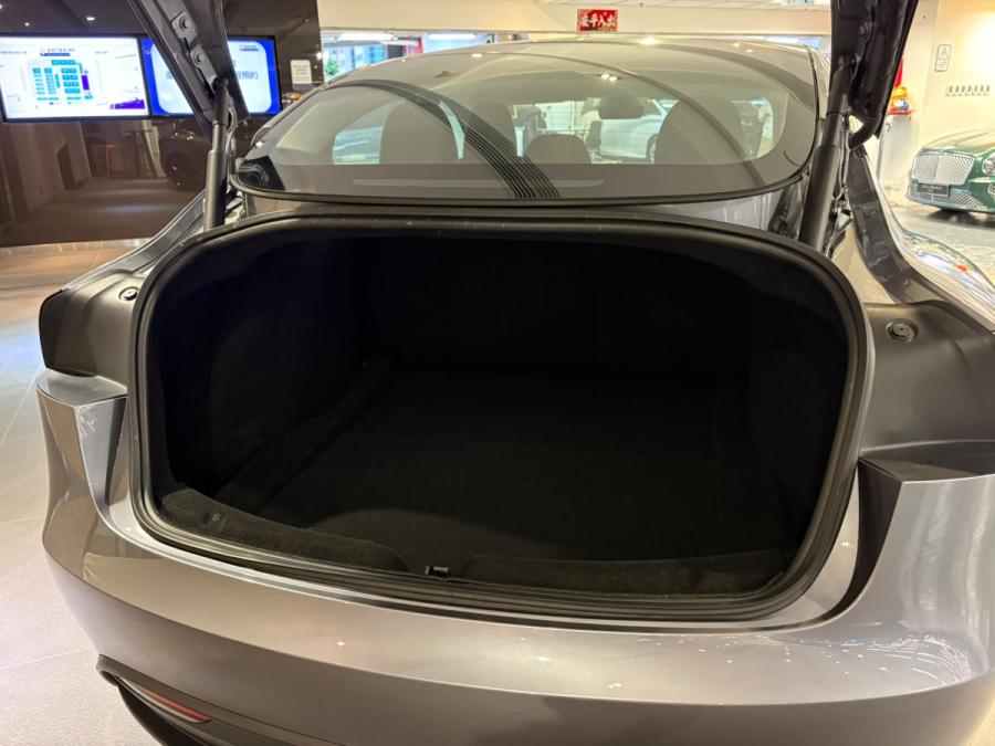 Model 3 RWD - Image 5